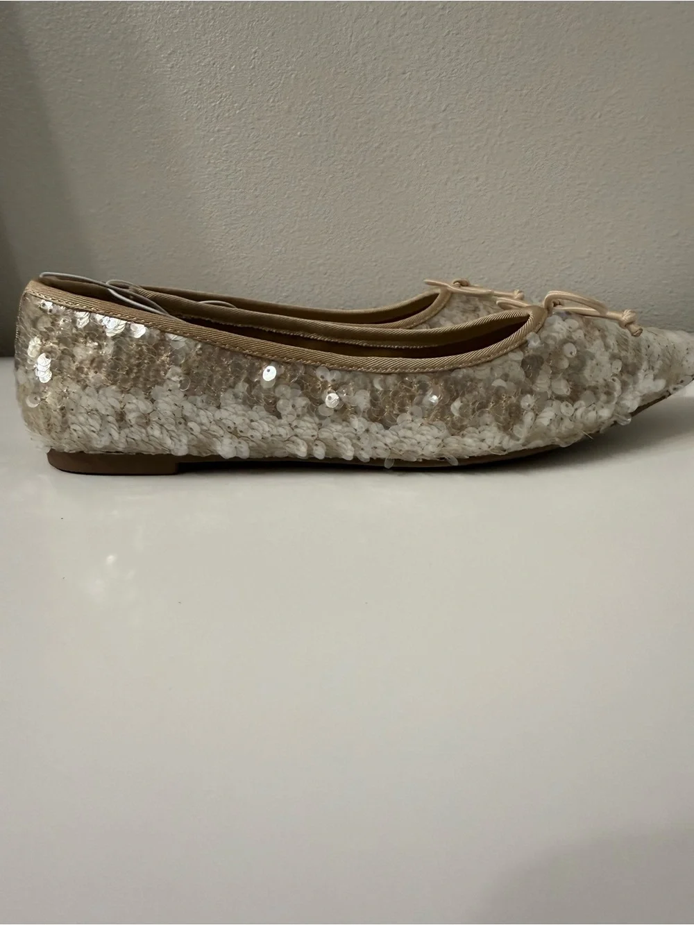 REPORT Sequin Pointed Toe Ballet Flats with Bow NWOT Women's Size 7.5